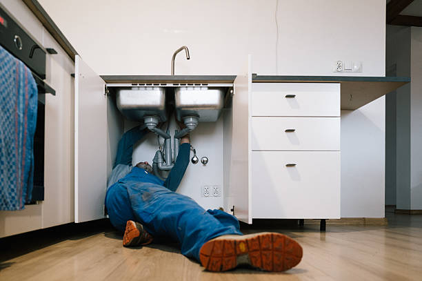Professional Leak Detection technician working in Onward, IN
